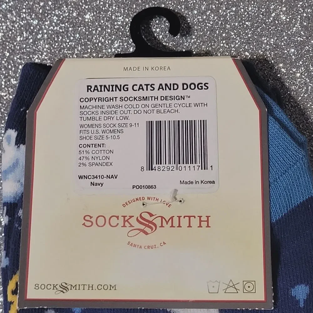 Socksmith Raining Cats And Dogs Graphic Cotton Crew Socks Womens OSFM New